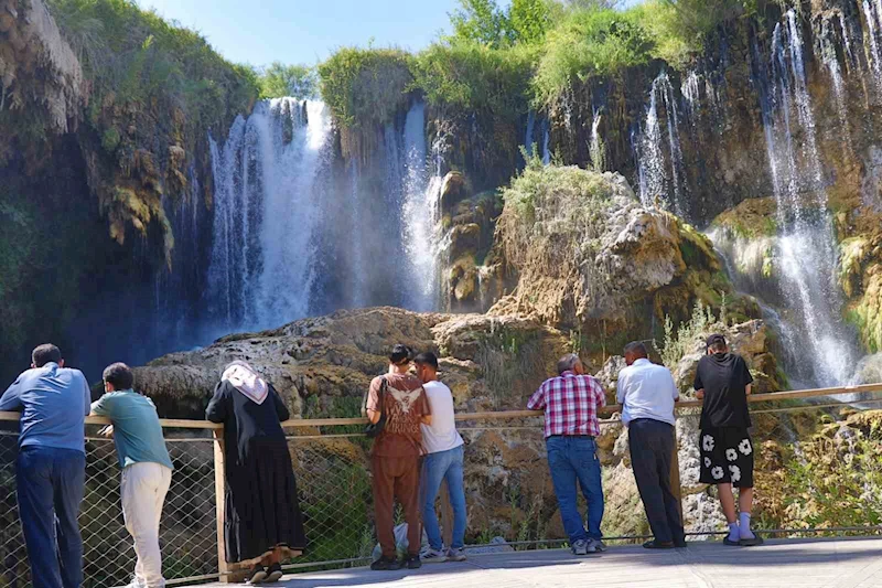 Konya Hadim Bademli de Muhteşem Konumlu Tarla